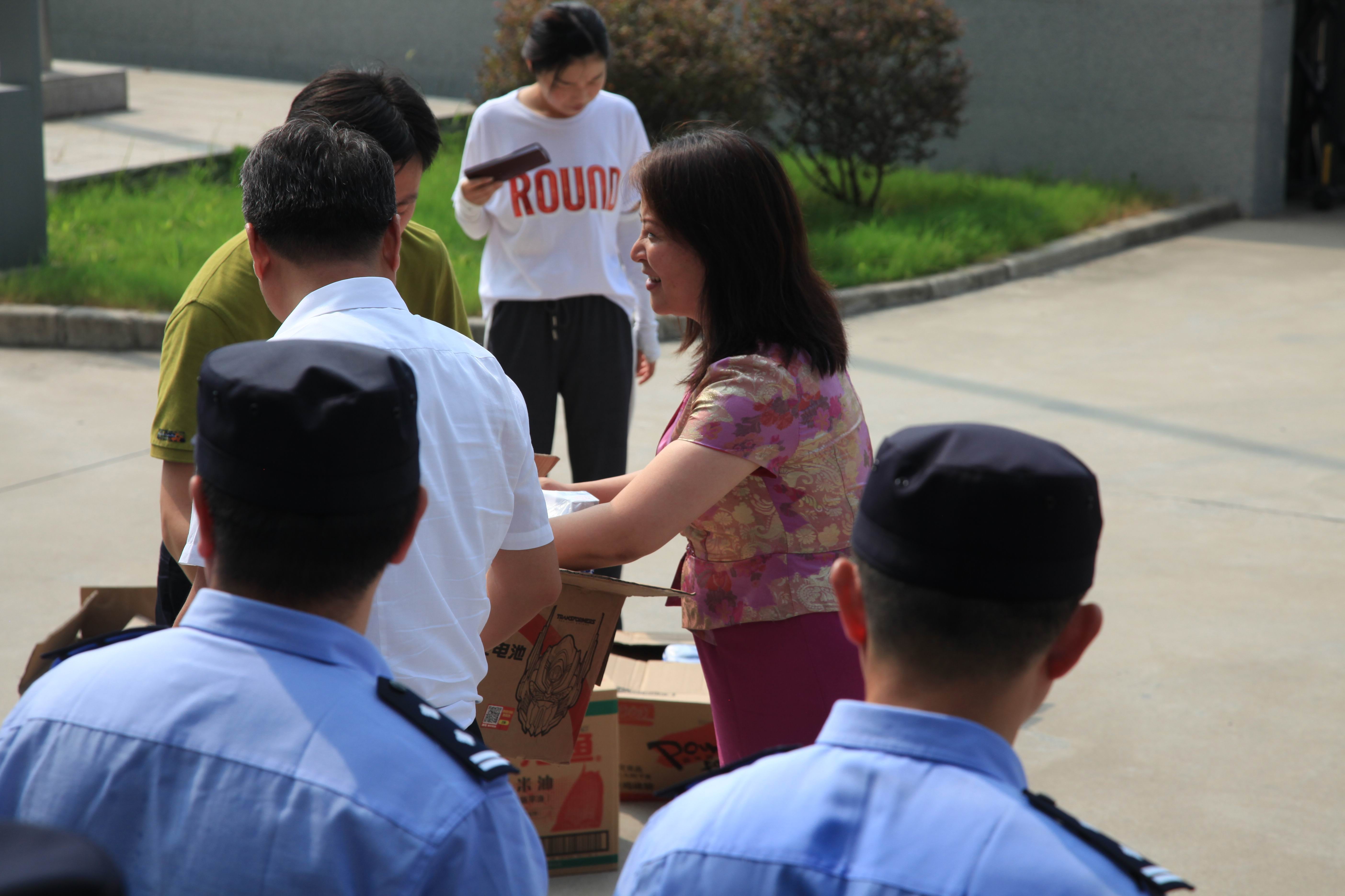 7月26日上午,市委書記陳勇,市委副書記,代市長郭曉敏率市四